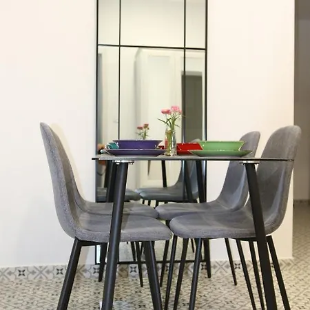 Casa Comfortable Air-conditioned Modern (adults Only) Apartment *