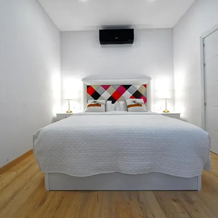 Casa Comfortable Air-conditioned Modern (adults Only)