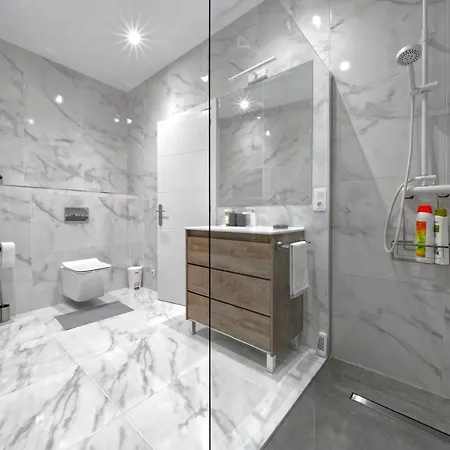 Casa Comfortable Air-conditioned Modern (adults Only) * Ingenio