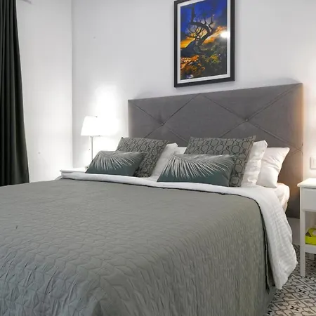 Casa Comfortable Air-conditioned Modern (adults Only) Apartment *