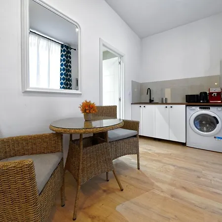 Casa Comfortable Air-conditioned Modern (adults Only) Apartment Ingenio